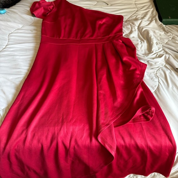 Dresses & Skirts - One shoulder dress size large